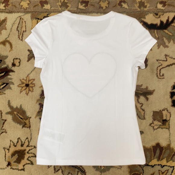 ❤️Guess T-shirt❤️ - Picture 2 of 7